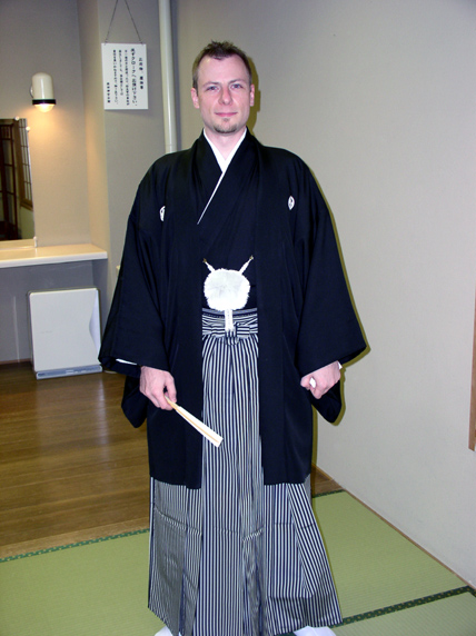 Ah, there we go. All dressed up and ready for the big event. No pictures of Yumi getting ready sadly, but I think her process was much more involved...