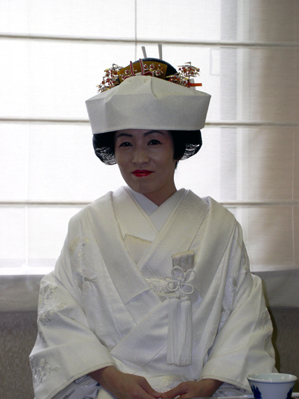 Ah, Yumi again, sans fan...