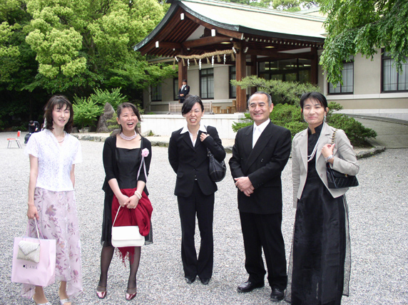 ..Yumi's friends with her father..